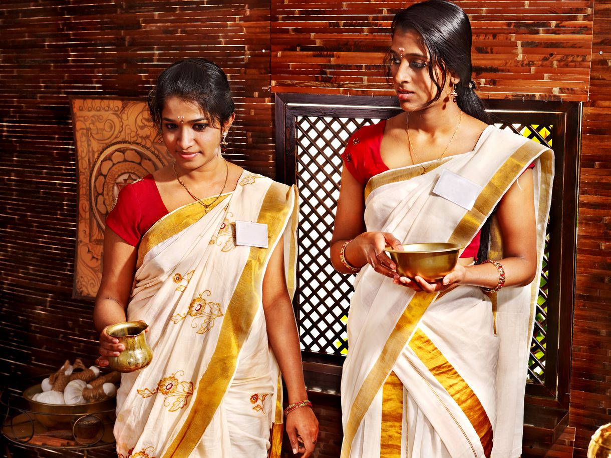 Indische Frauen Ayurvedakur